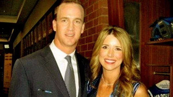 Image of Ashley Thompson with her husband Peyton Manning